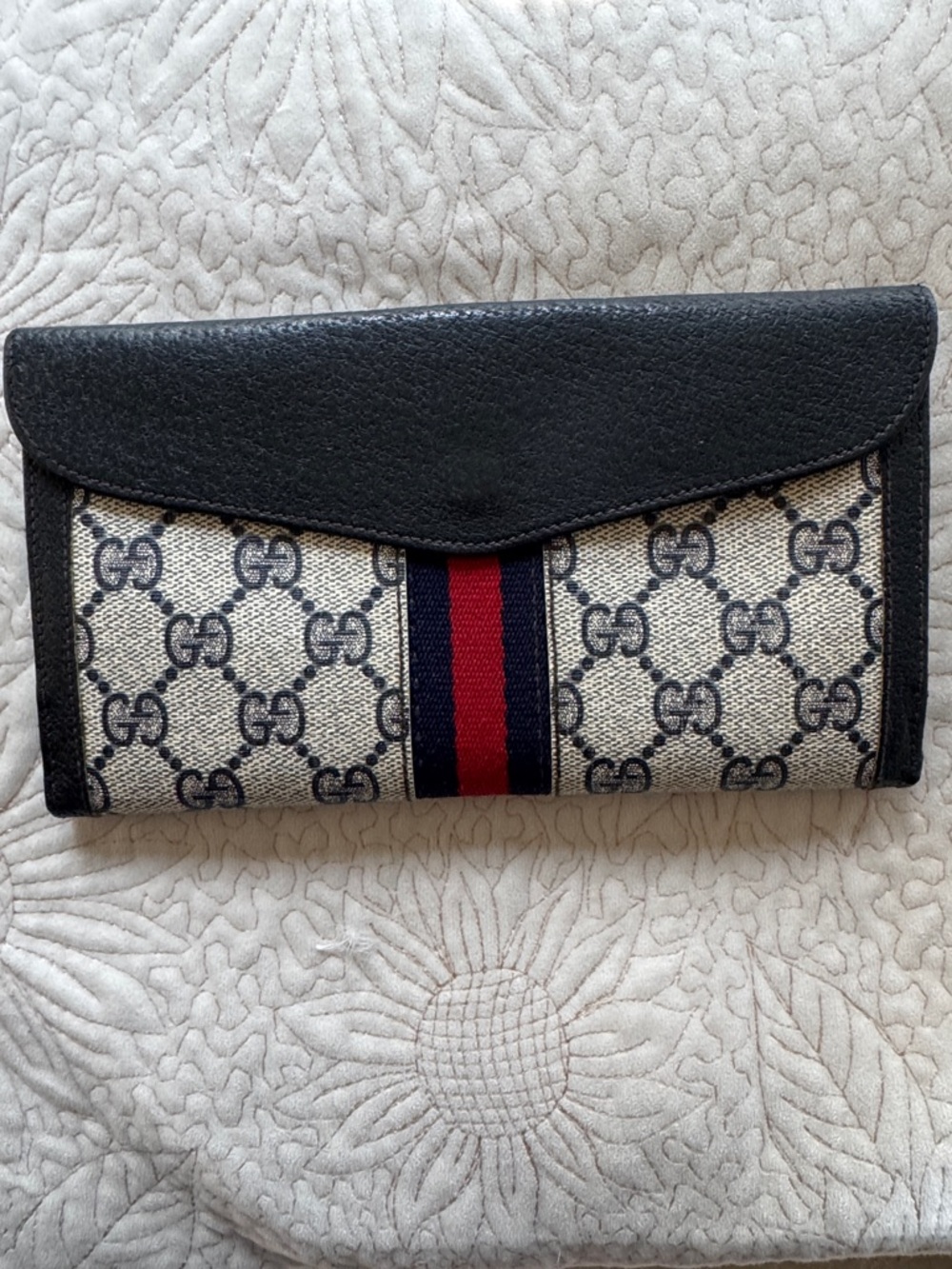 Gucci Blue and Red Monogram Continental Wallet with Gold Accent - Picture 4 of 10